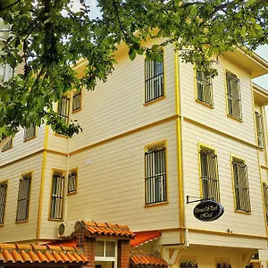 Ottoman's Pearl Couette-café
